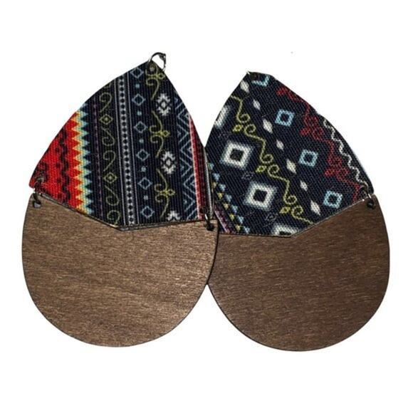 NWT Wooden Fabric Covered Boho Aztec Dangle Earrings Black Red Colorful - Picture 5 of 5